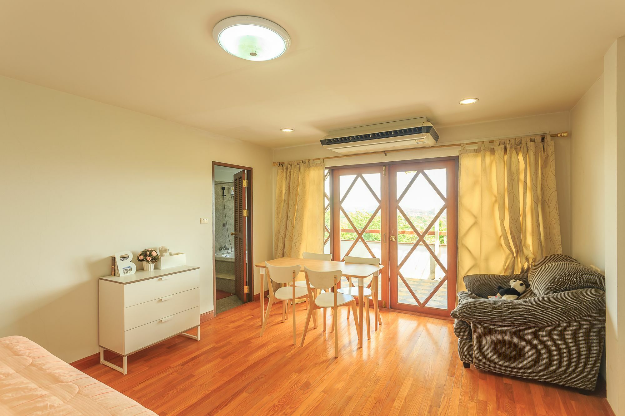 Phuripimarn Penthouse Pak Chong Екстериор снимка